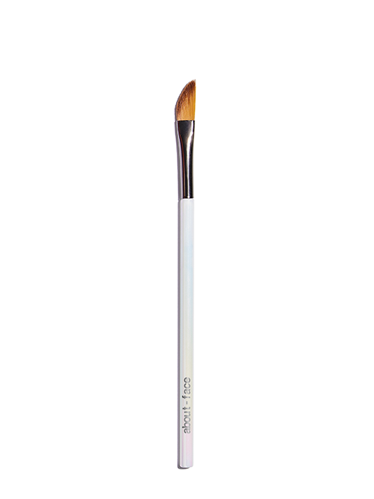 Define + Blend Crease Powder Brush
